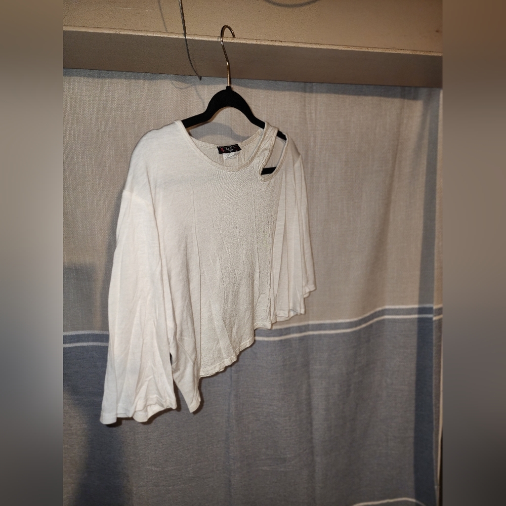 White crop top